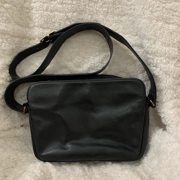 Coach Vintage Promenade Crossbody Style #4135. - Picture 3 of 8